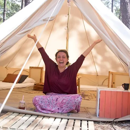 Sambaia Surf & Yoga Camp 营地 卡尔康